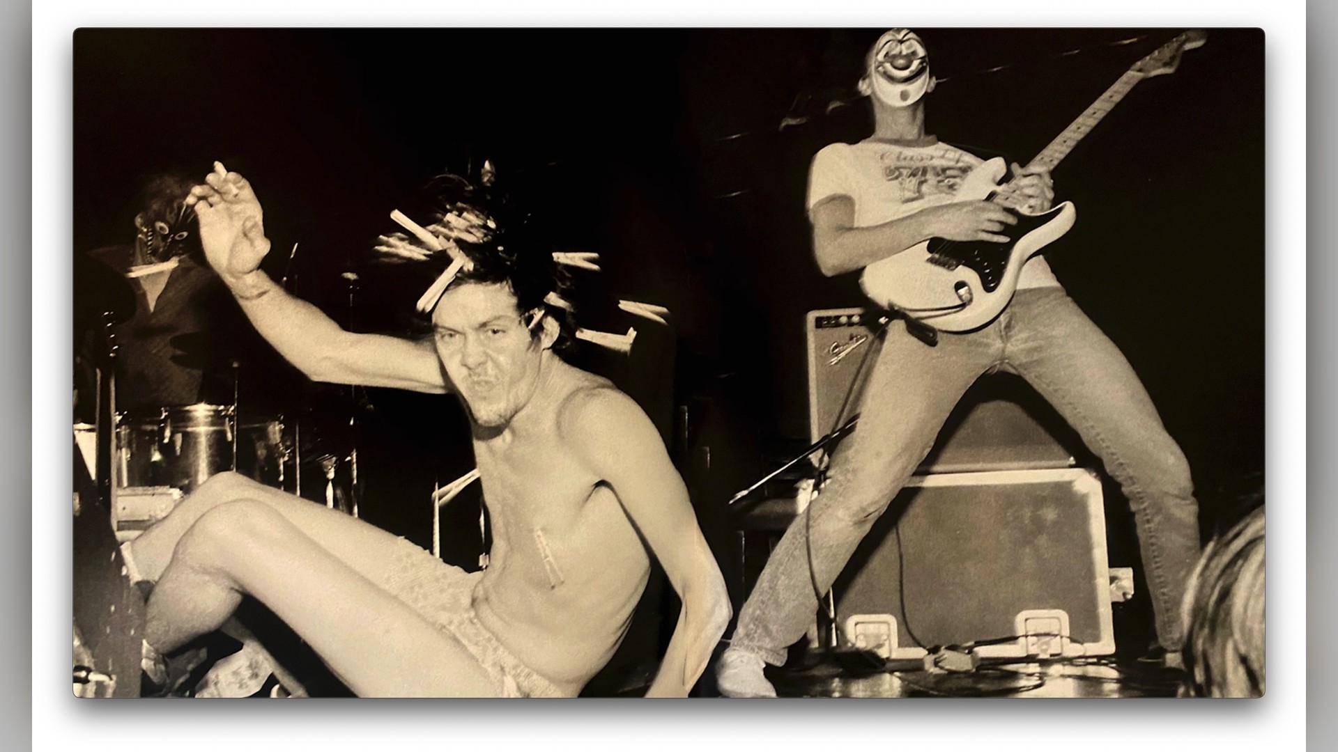 Affiche de Butthole Surfers: The Hole Truth And Nothing Butt au Cinéma Moderne à Montréal, le 27 septembre 2026